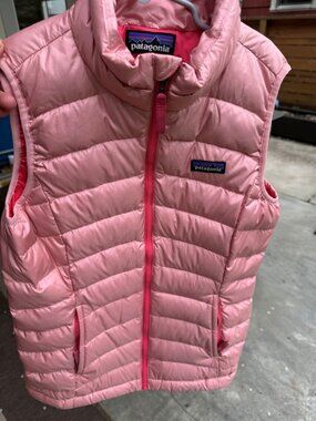 Patagonia Girls down sweater vest- pink size L